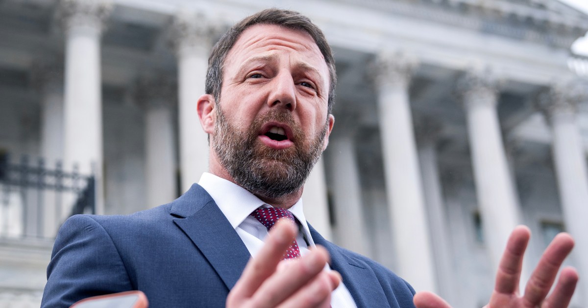 Trump's DHS pick Mullin advances by one vote after Sen. Fetterman votes yes