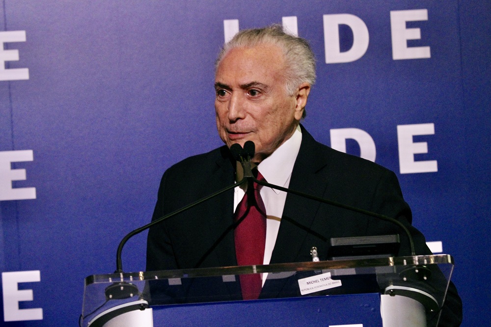 Temer exalta legado de seu governo em fala na APM: ‘Nós entregamos o país em ordem’