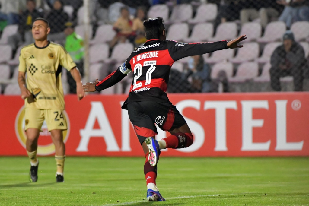 Na altitude, Flamengo estreia na Libertadores com vitória de 2 a 0 contra Cusco
