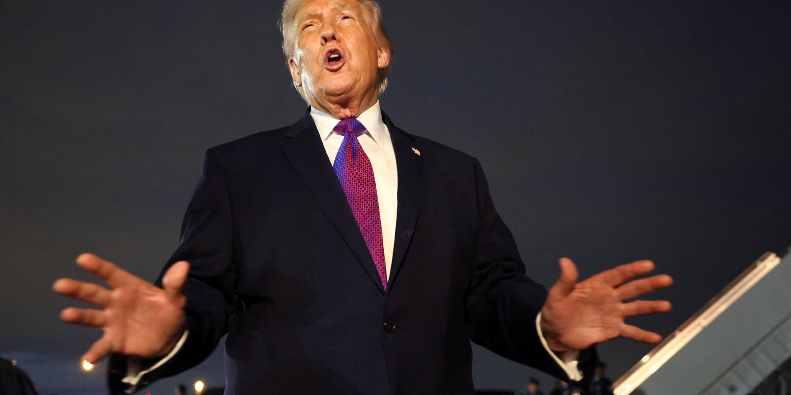 Trump recua e aceita suspender ataques ao Irã por duas semanas