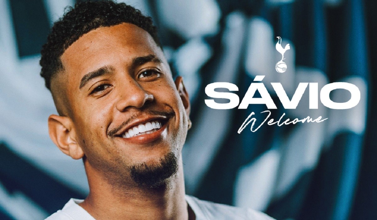 Tottenham oficializa contratação de Savinho