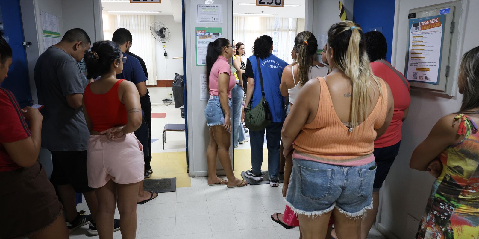 Paraíba elege governador mais novo do país com 37 anos