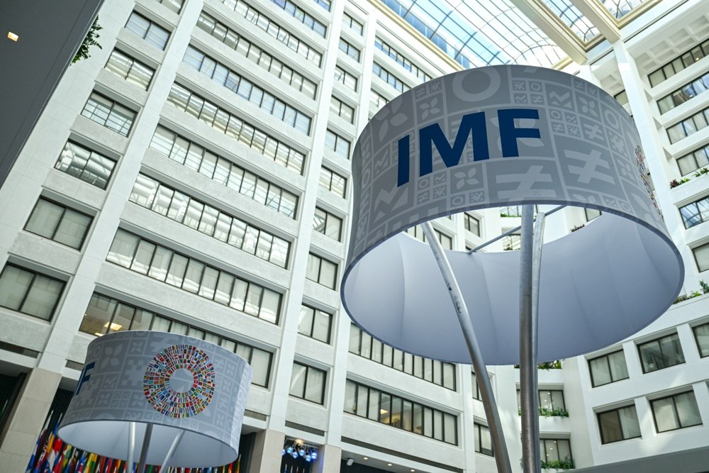 FMI prevê crescimento de 2,2% do PIB do Brasil em 2026